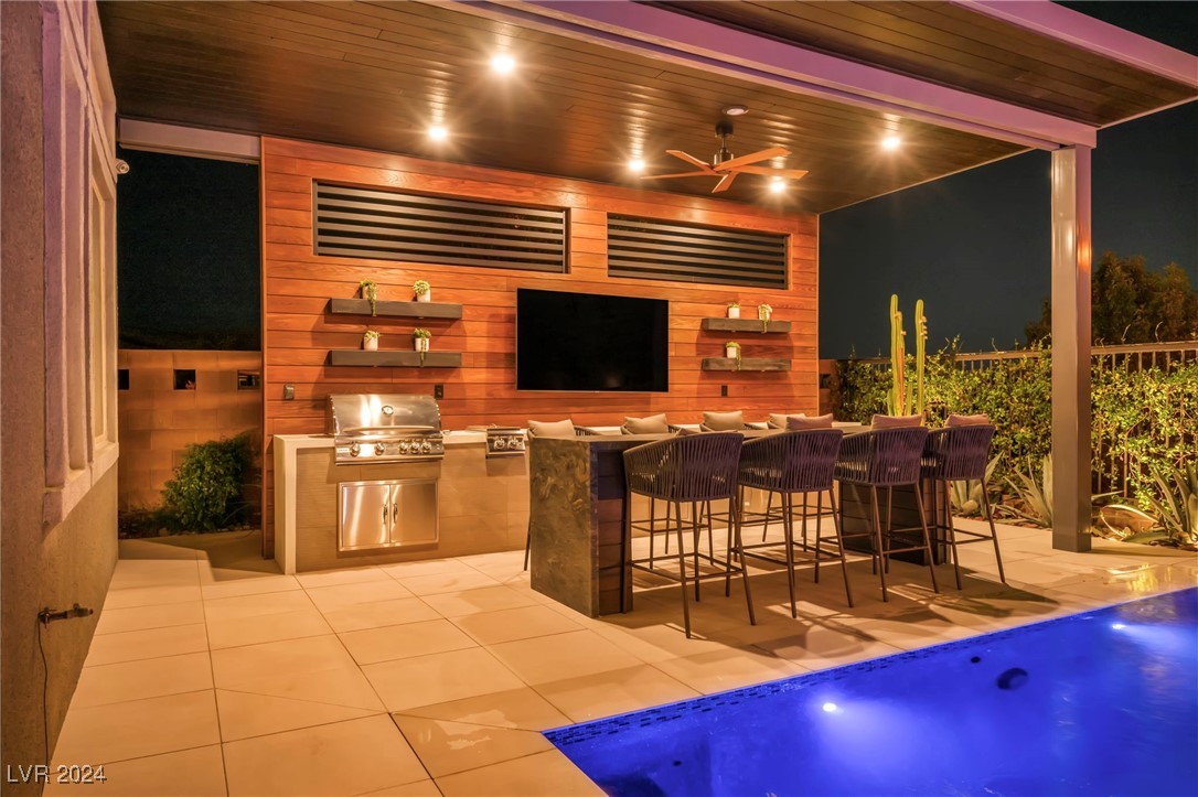 6208 Petroglyph Avenue