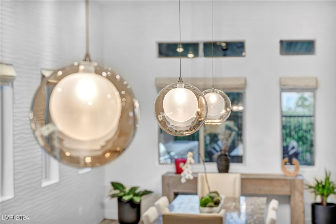 6208 Petroglyph Avenue