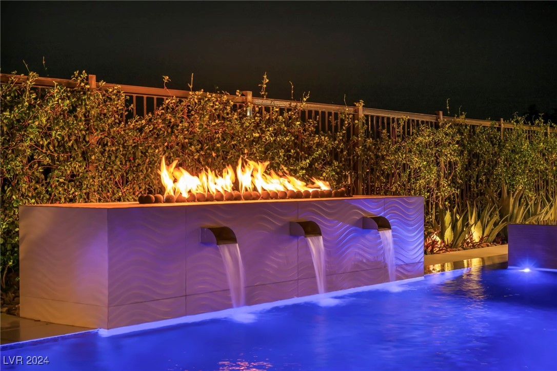 6208 Petroglyph Avenue