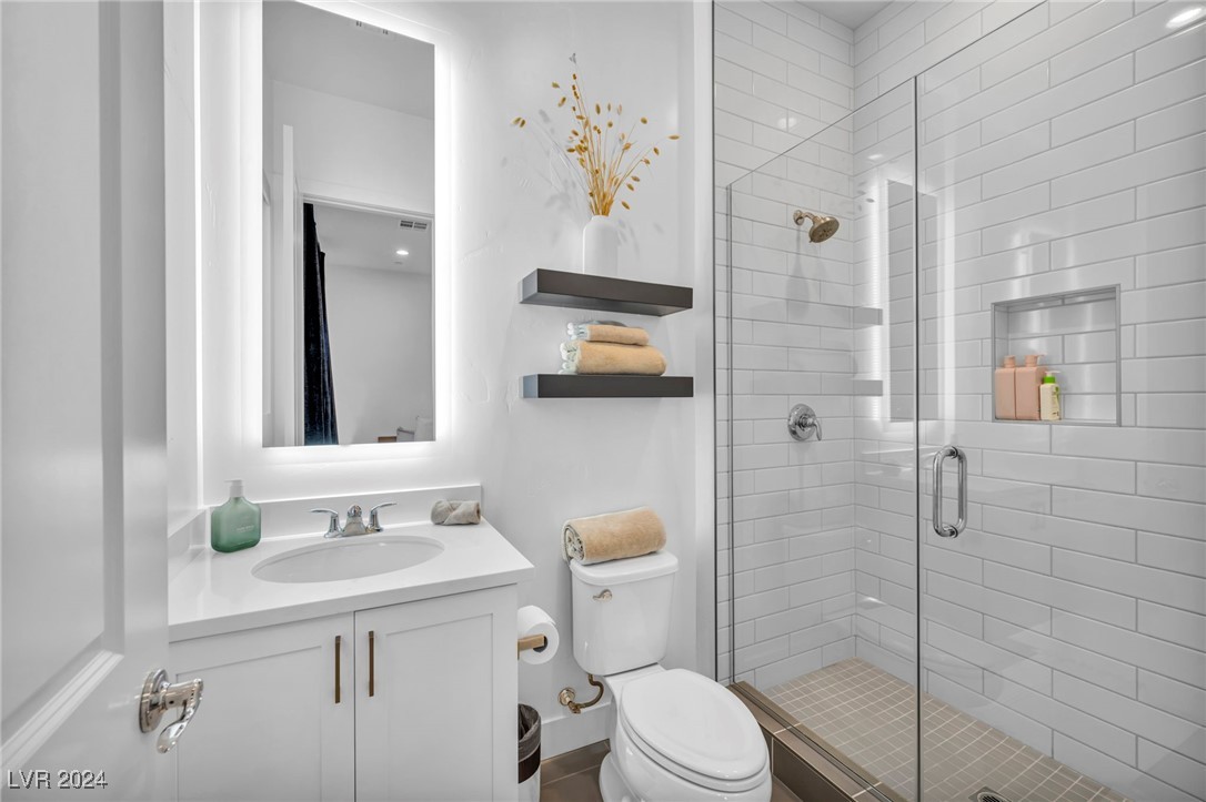 6208 Petroglyph Avenue