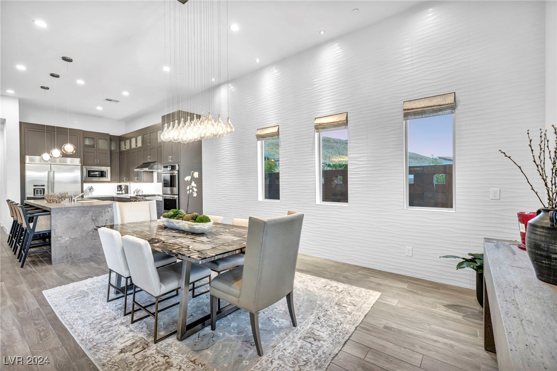 6208 Petroglyph Avenue