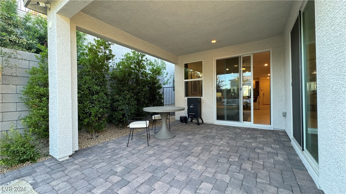 10175 Kern Peak Street