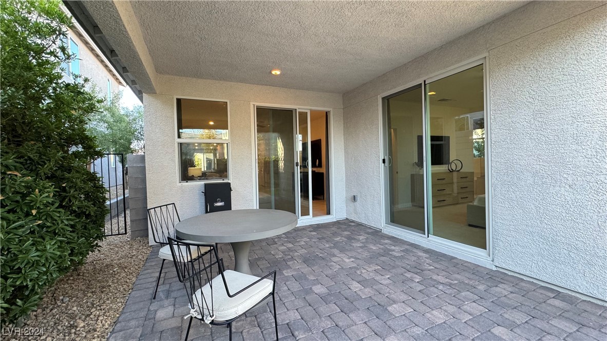 10175 Kern Peak Street