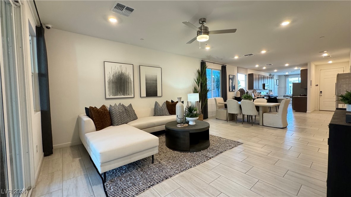 10175 Kern Peak Street