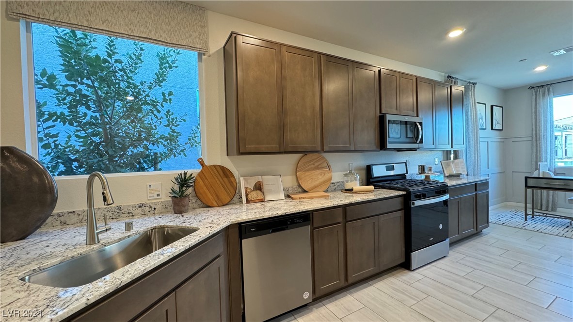 10175 Kern Peak Street