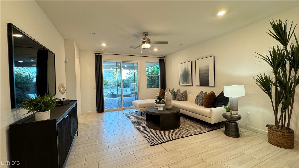 10175 Kern Peak Street