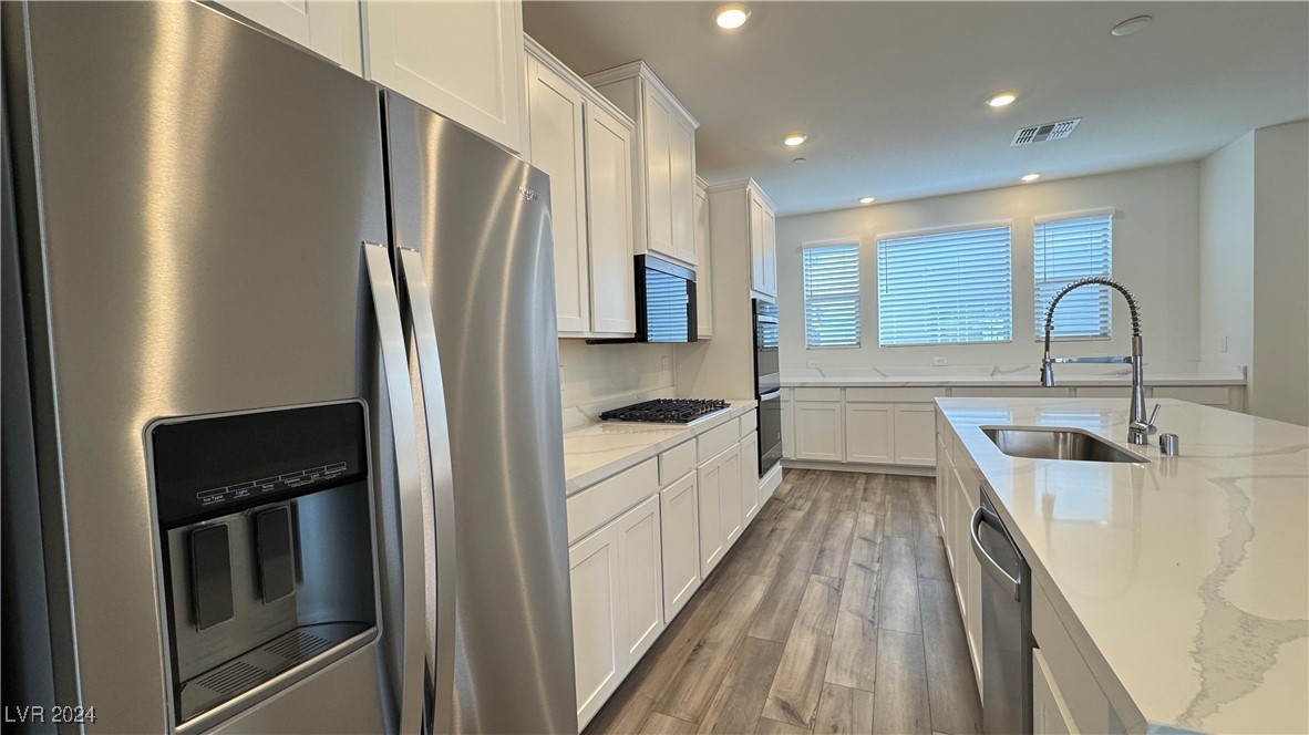 1429 Whistling Kite Street