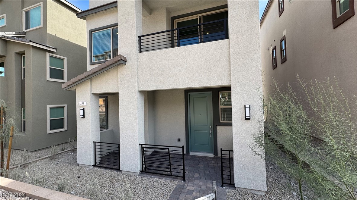 1429 Whistling Kite Street