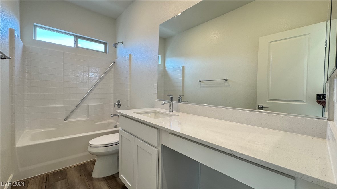 1429 Whistling Kite Street