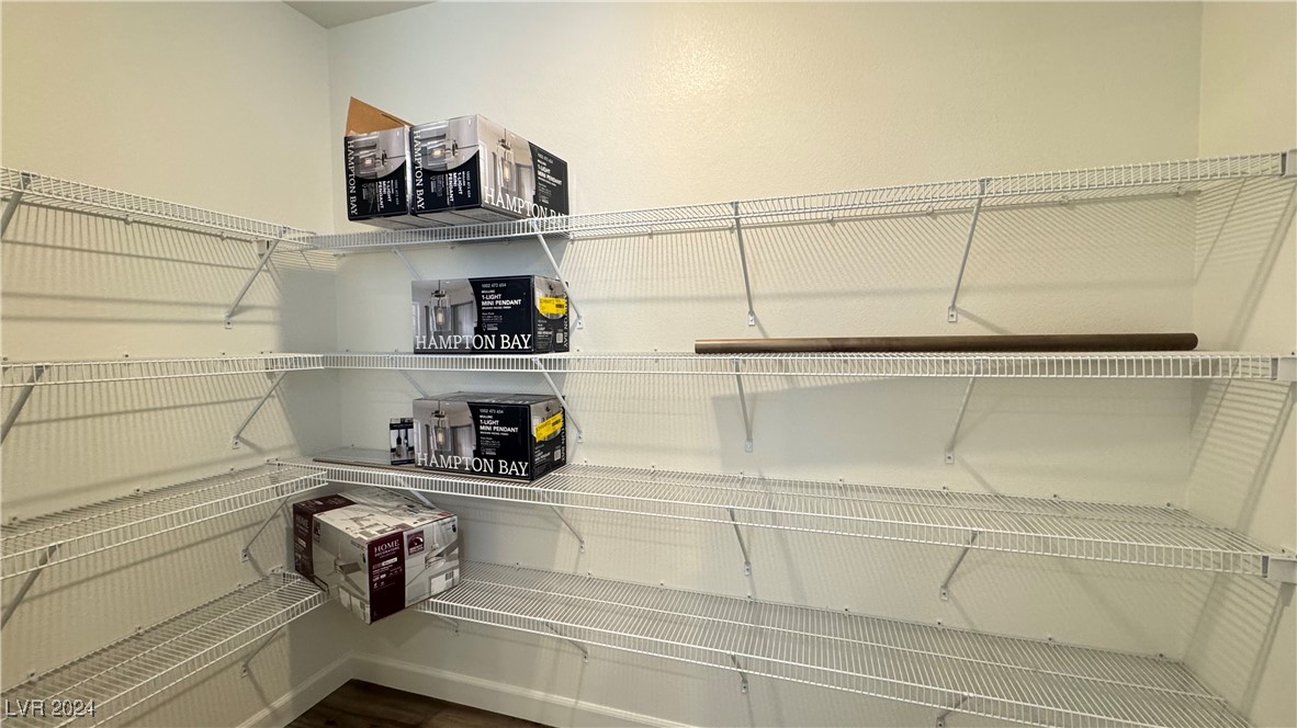 1429 Whistling Kite Street