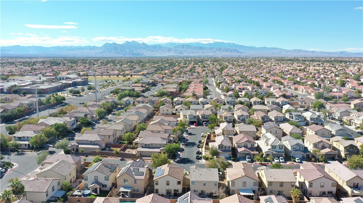 6024 Sierra Lakes Street