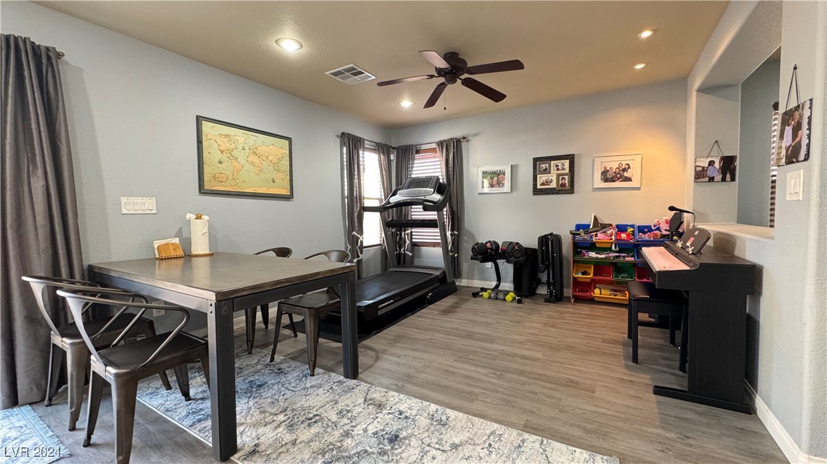 6024 Sierra Lakes Street