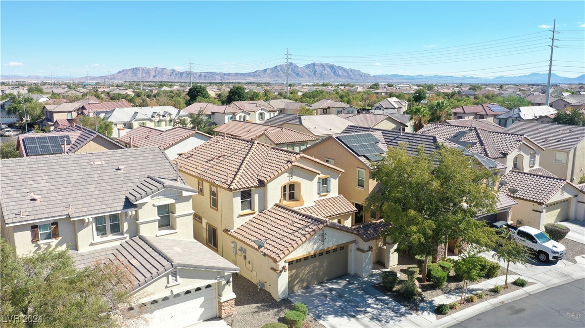 6024 Sierra Lakes Street