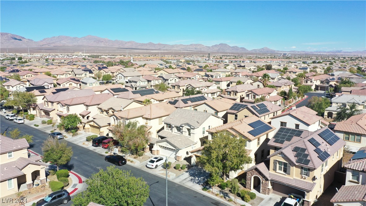 6024 Sierra Lakes Street