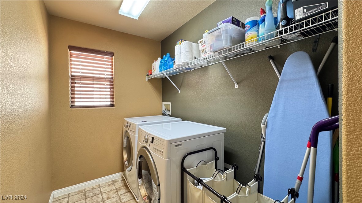 6024 Sierra Lakes Street