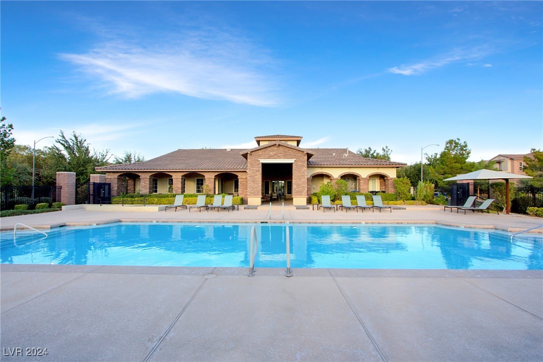 1866 Via Delle Arti 2101