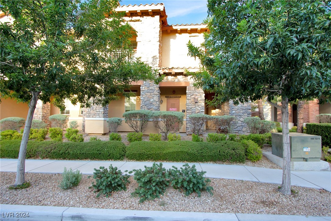 1866 Via Delle Arti 2101