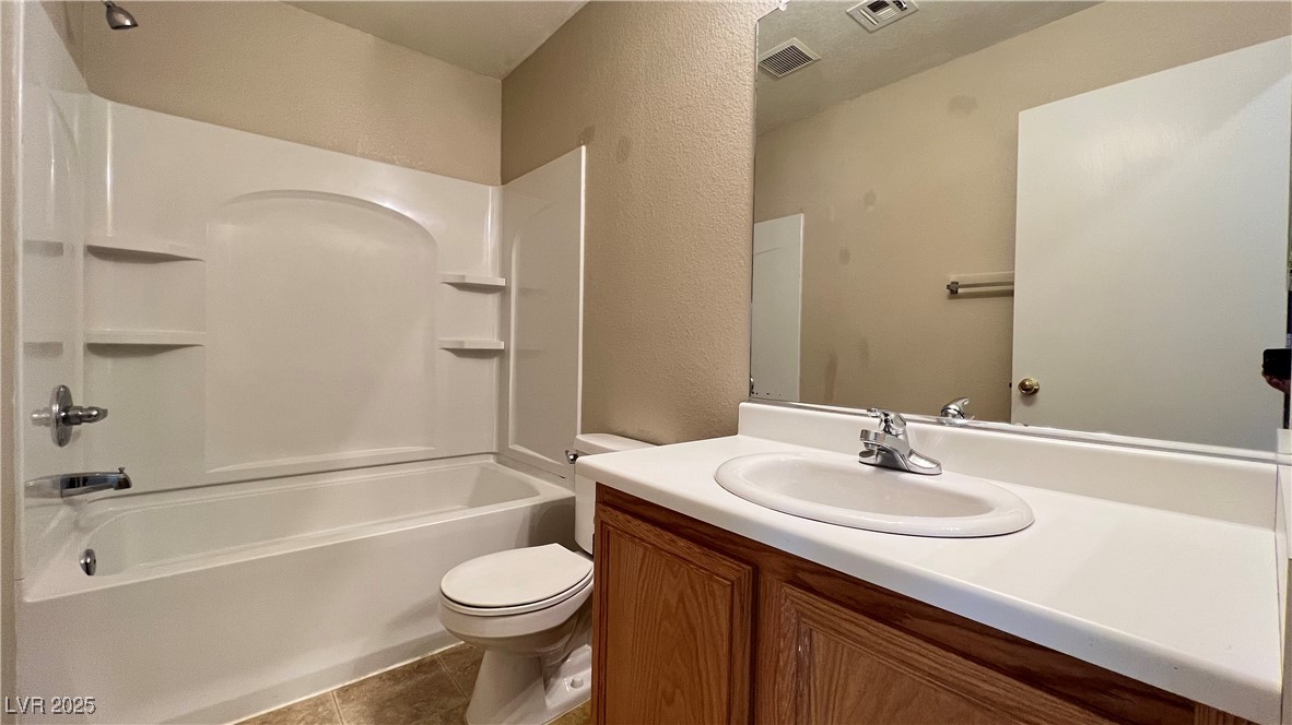 5209 Fireside Ranch Avenue