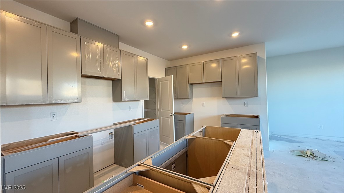 7092 Parkallen Avenue