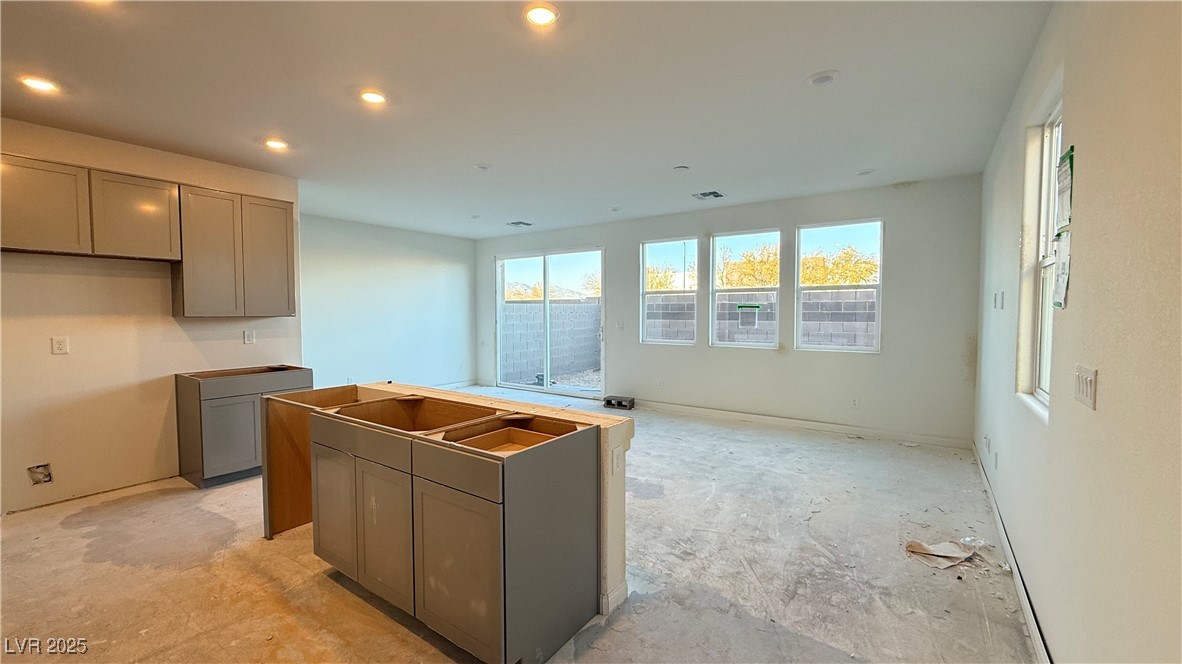 7092 Parkallen Avenue