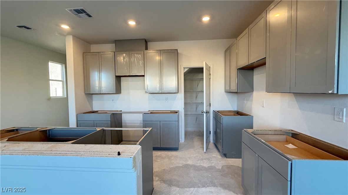 7092 Parkallen Avenue