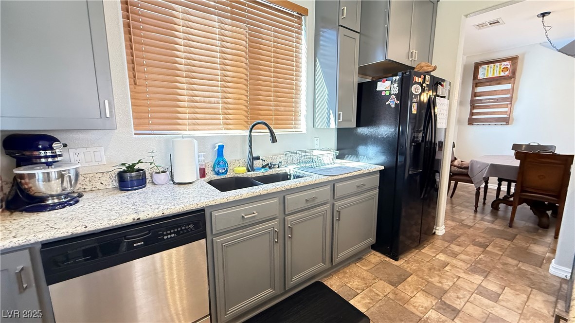 8921 Little Horse Avenue