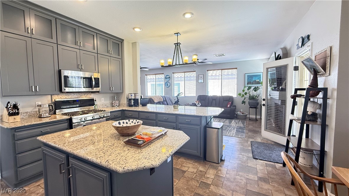 8921 Little Horse Avenue