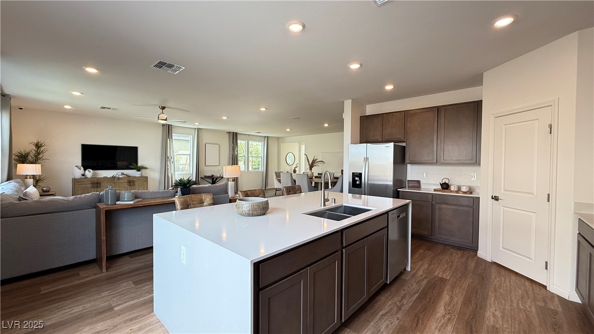 9190 Oakdale Ranch Court