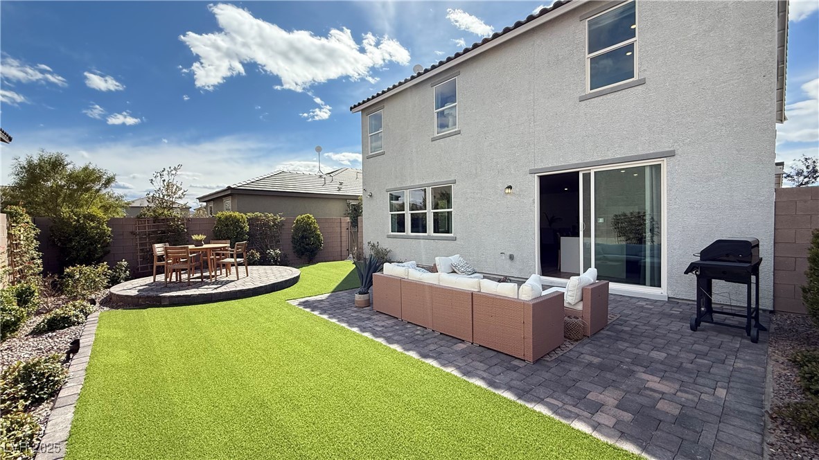 9190 Oakdale Ranch Court