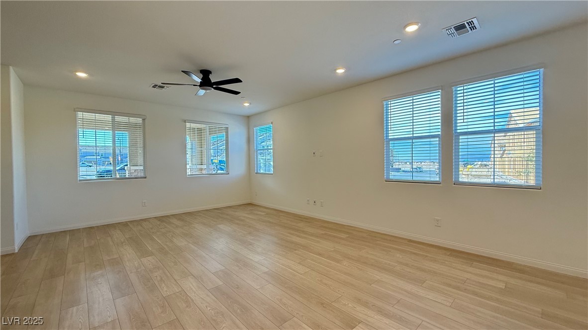 2720 Luzzi Walk