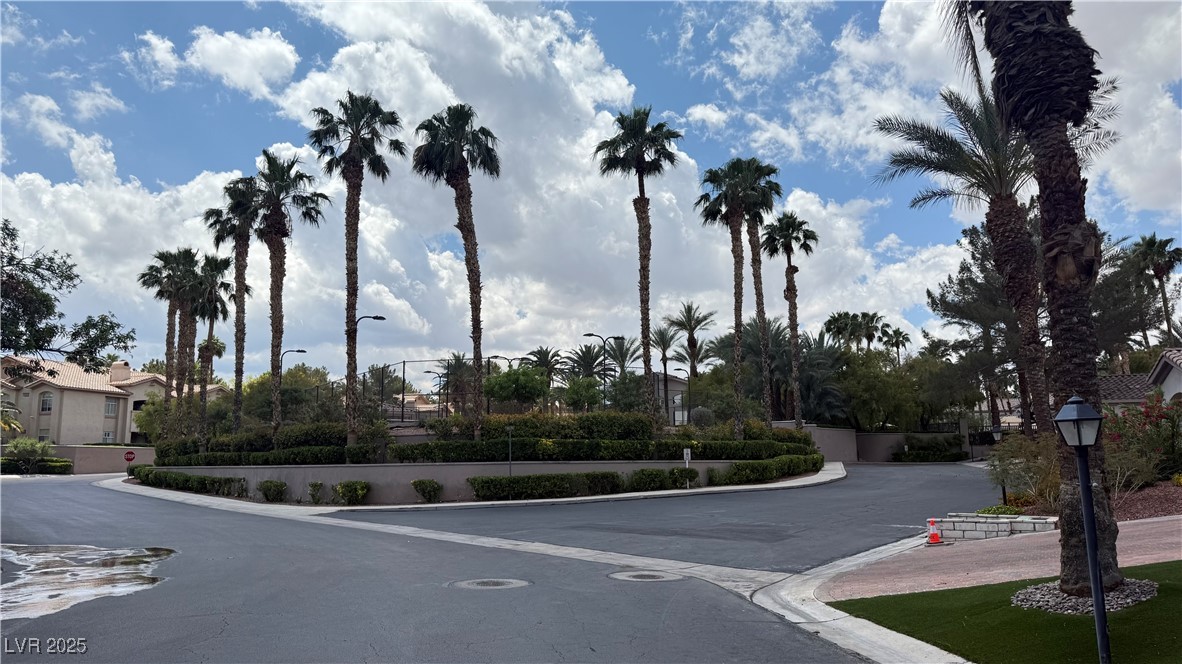 2050 West Warm Springs Road 4211