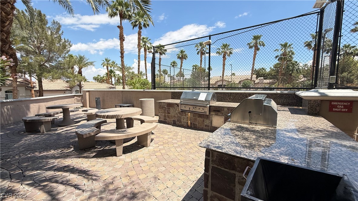 2050 West Warm Springs Road 4211