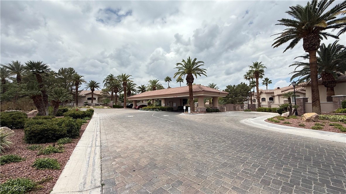 2050 West Warm Springs Road 4211
