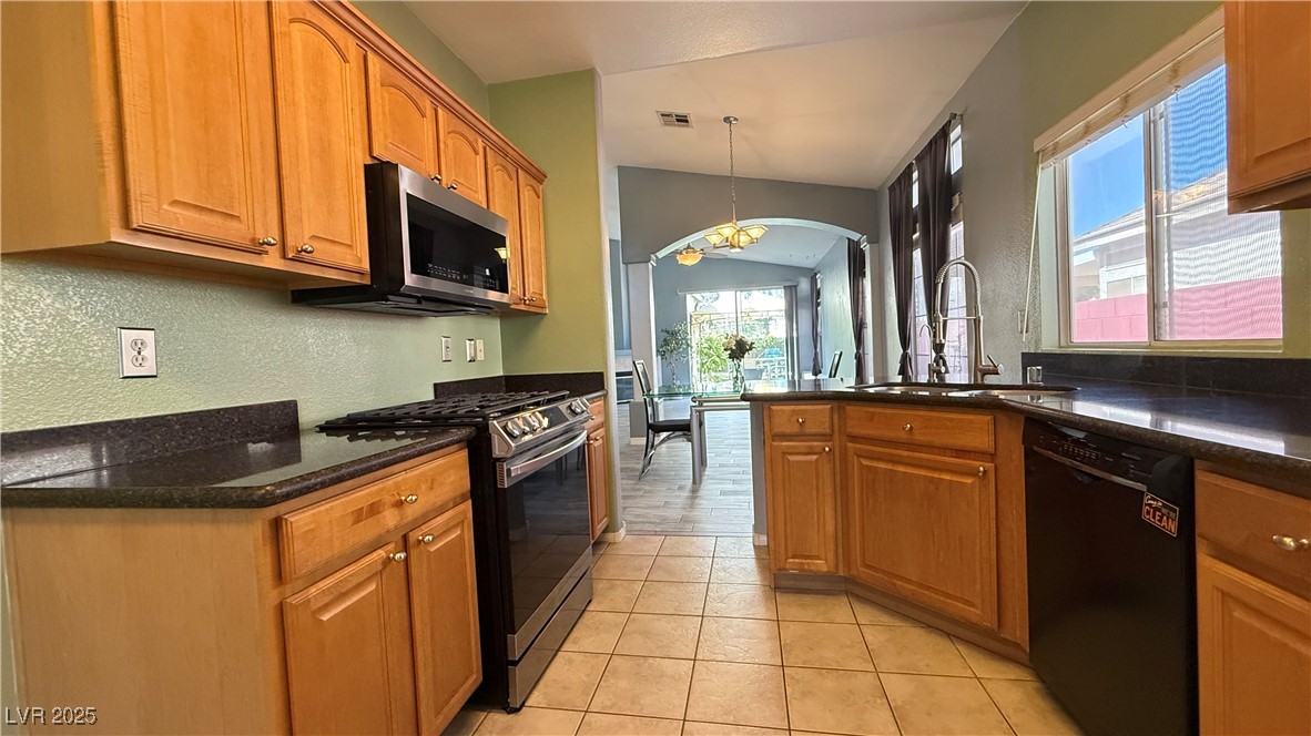 988 Upper Meadows Place
