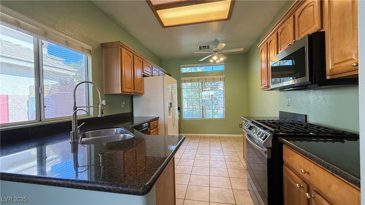 988 Upper Meadows Place