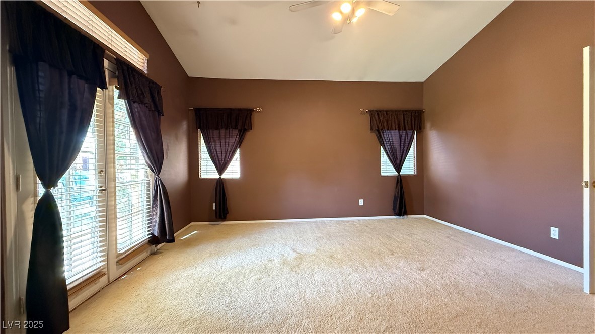 988 Upper Meadows Place