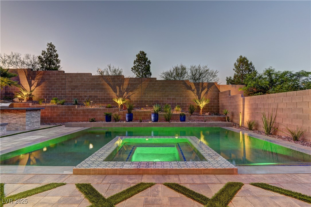 754 Agate Hills Street