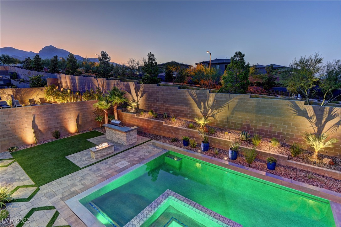 754 Agate Hills Street