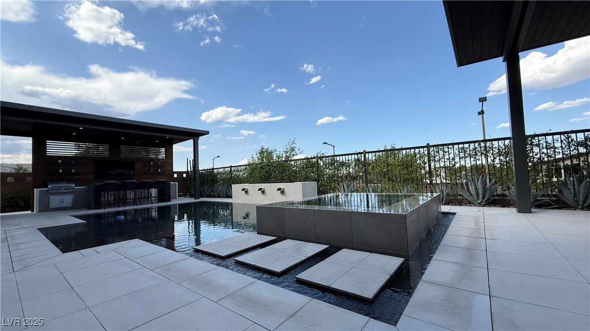 6208 Petroglyph Avenue