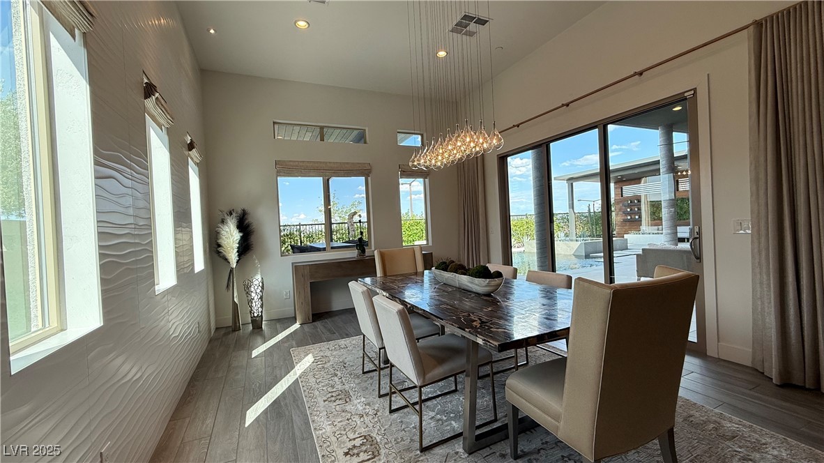 6208 Petroglyph Avenue