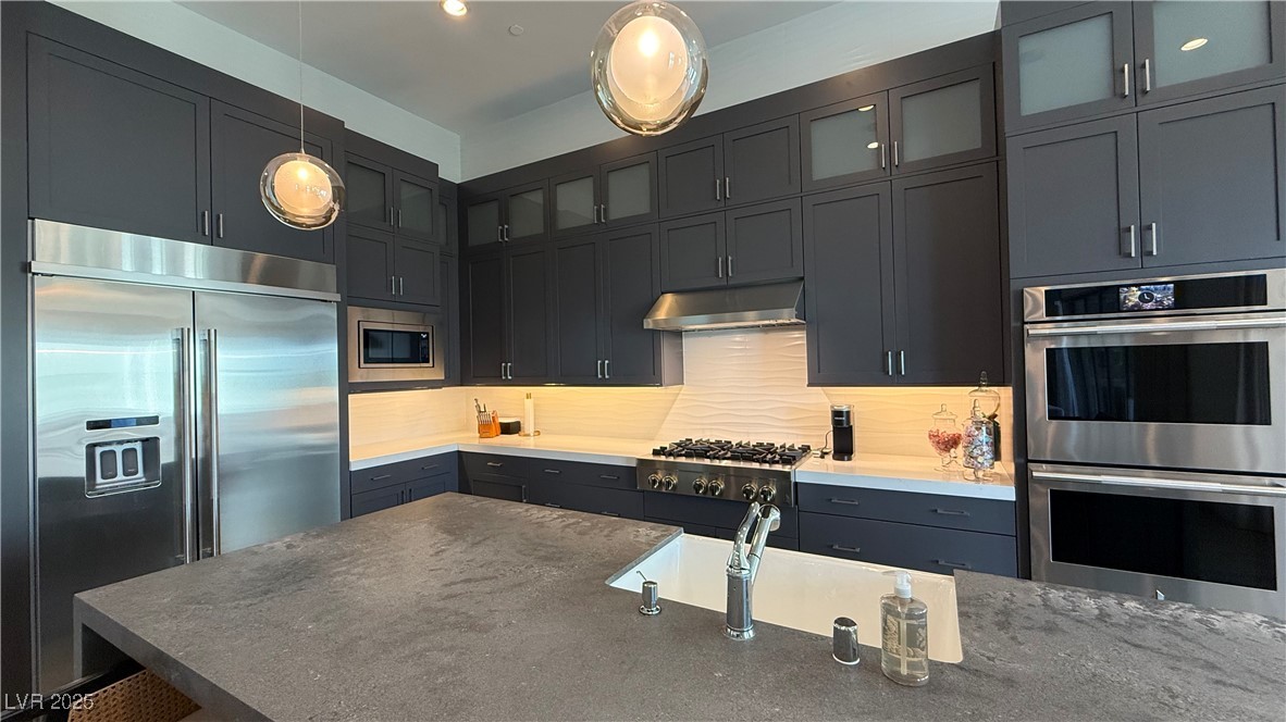 6208 Petroglyph Avenue