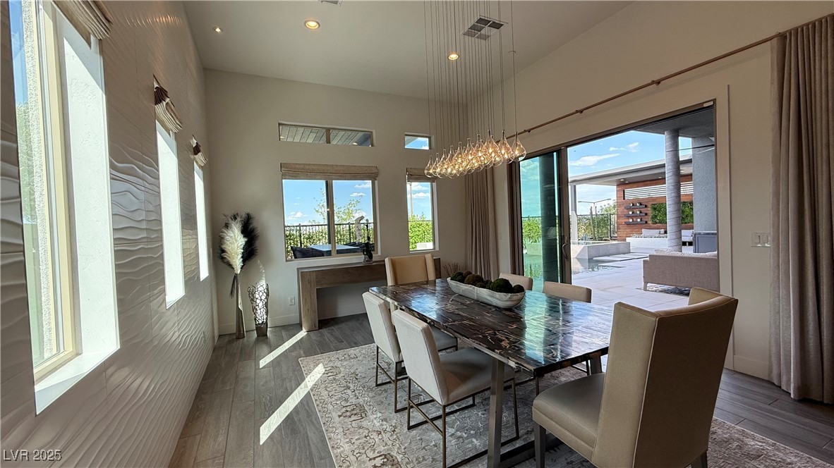 6208 Petroglyph Avenue