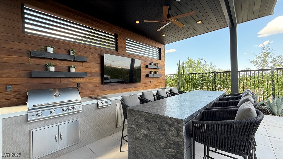 6208 Petroglyph Avenue