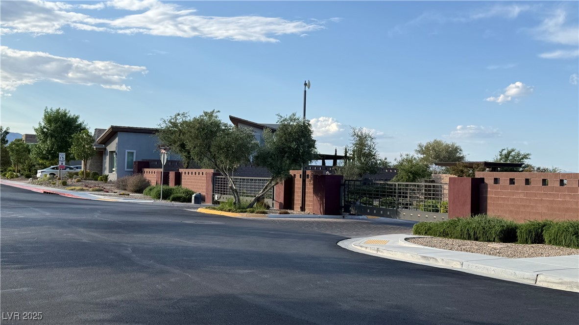 6208 Petroglyph Avenue