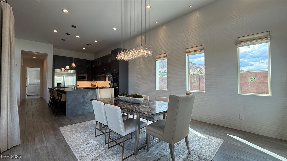 6208 Petroglyph Avenue