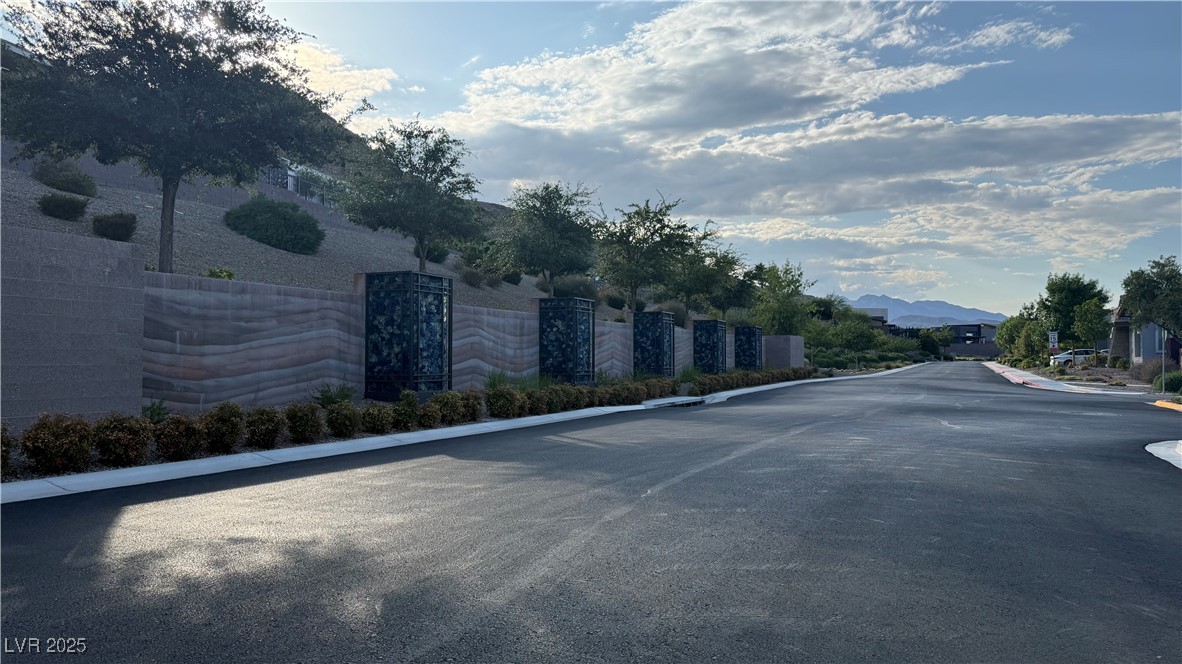 6208 Petroglyph Avenue