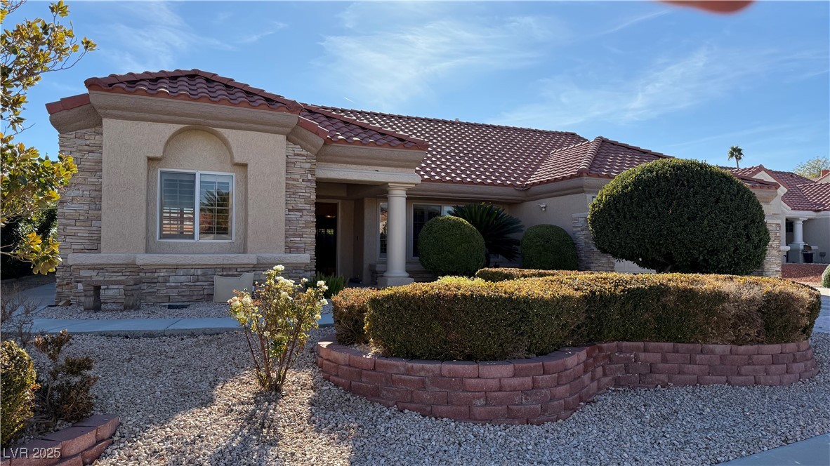 8821 Sandspring Drive