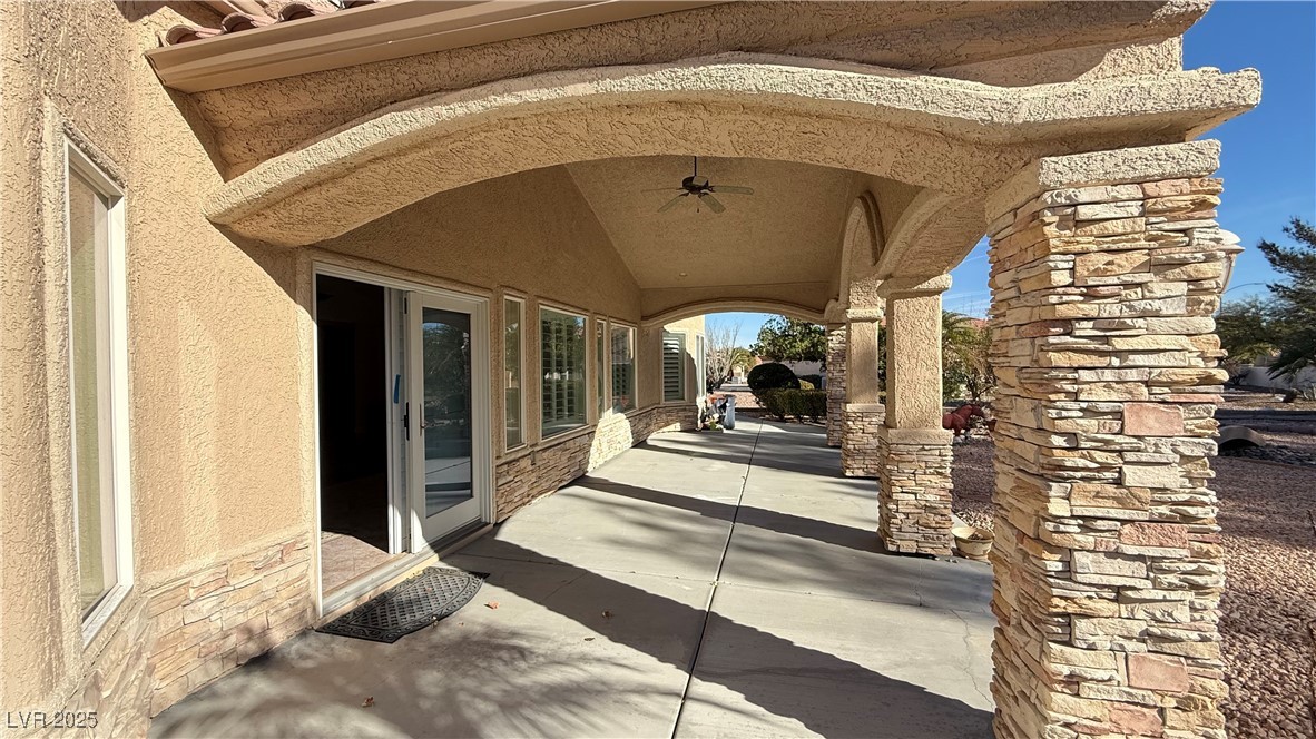 8821 Sandspring Drive