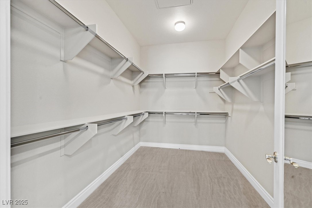 9213 Las Manaitas Avenue 401