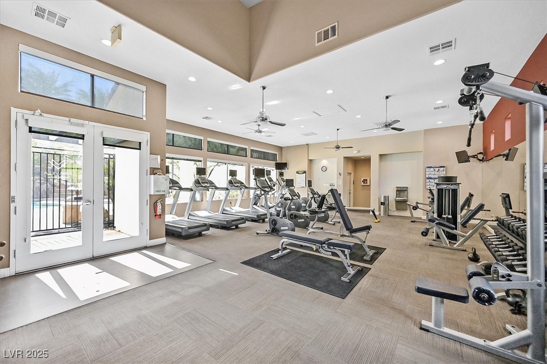 9213 Las Manaitas Avenue 401